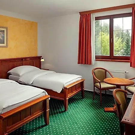 Golf & Kuneticka Hora Hotel