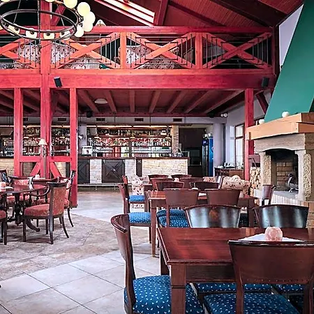Golf & Kuneticka Hora 4*