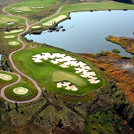 Golf & Kuneticka Hora Szálloda