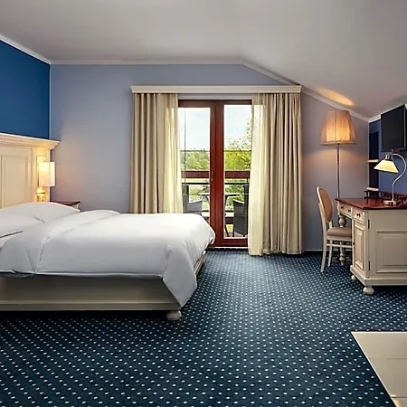 Golf & Kuneticka Hora Szálloda 4*