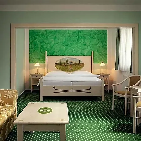 Golf & Kuneticka Hora 4*